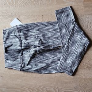 Lululemon NWT Wunder Under HR 7/8 Tight, size 6